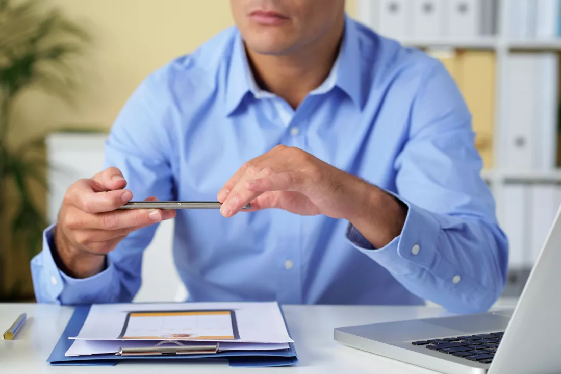 photographing-document